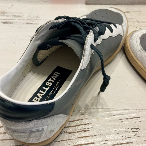 Golden Goose leather sneakers size 11. Worn 3 times , too big for my 10-1/2 feet - Picture 5 of 10